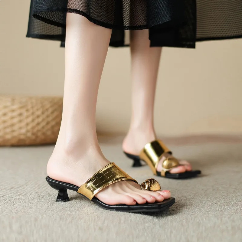 Summer Slippers Fashion Womens Metal Decorative Stiletto Heels Sliding Ladies Outdoor Dress Party Flip-flops Clip Toe Sandals 240827