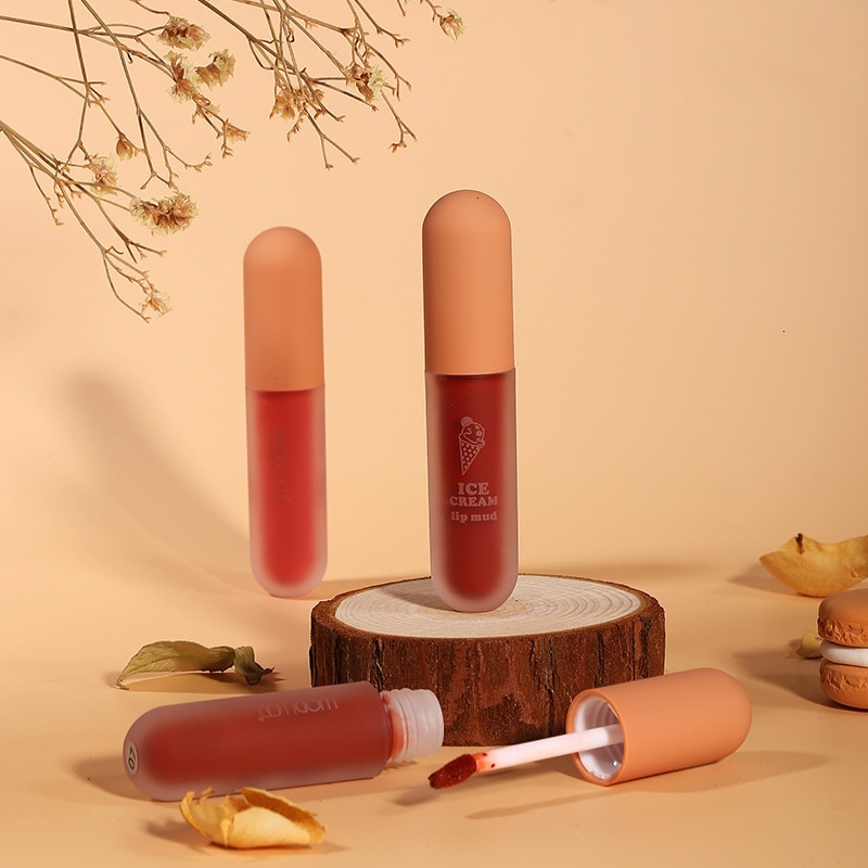 Stay Put Wowwoo Woody Velvet Lip Stain - Non-Fading Bare Lipstick Shade