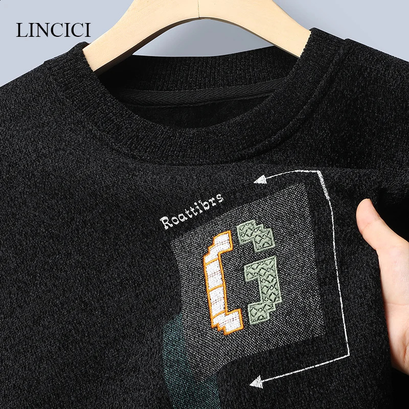 Autumn/Winter Mens Sweater Thick Velvet Embroidered Knitted Inner Bottom with Warm Round Neck Letters 240829