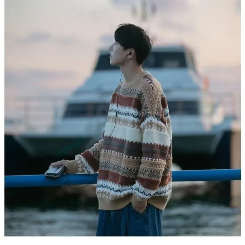 Christmas Sweater Autumn/Winter Round Neck Japanese Retro Stripe Knitted Sweater Lazy Loose Pulling 240829