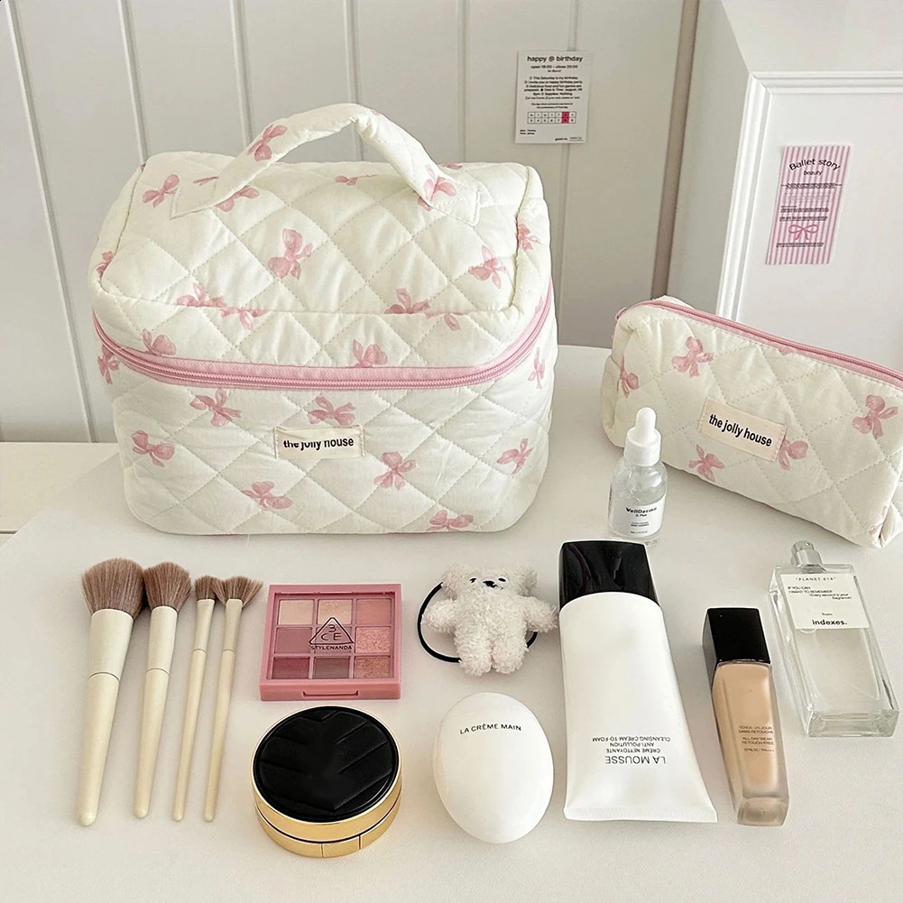 Cute Bow Travel Makeup Pouch with Zipper Toiletry Bag Cotton Quilted Organizer Storage for Women Girls 250528