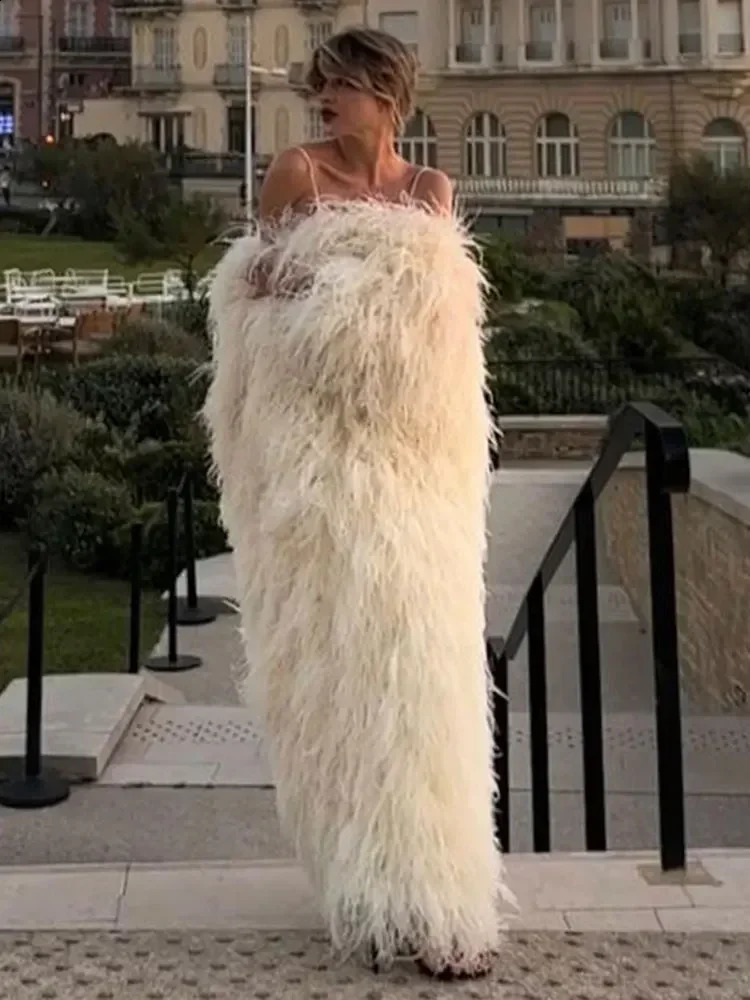 Fashionable solid thick fur womens coat elegant white fluffy warm long sleeved winter chic street 240829