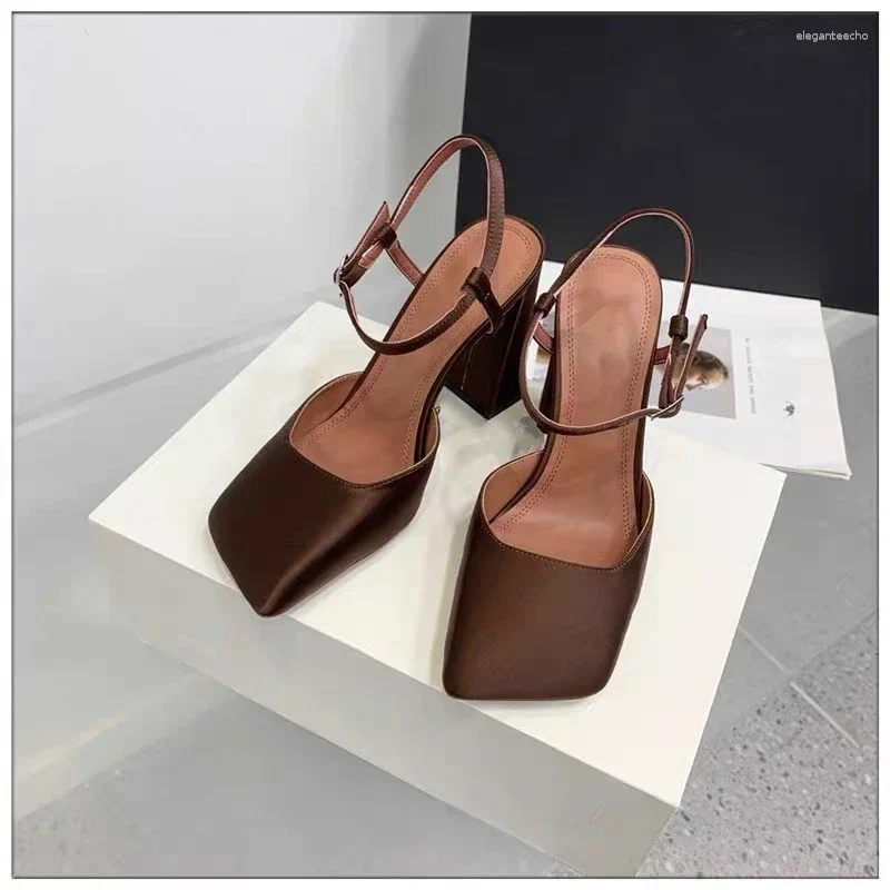 Dress Shoes 2024 Summer Mary Jane Women's Water Dia Sandals Square Head Thick High Heels Banquet Party Fashion Sexy 01f