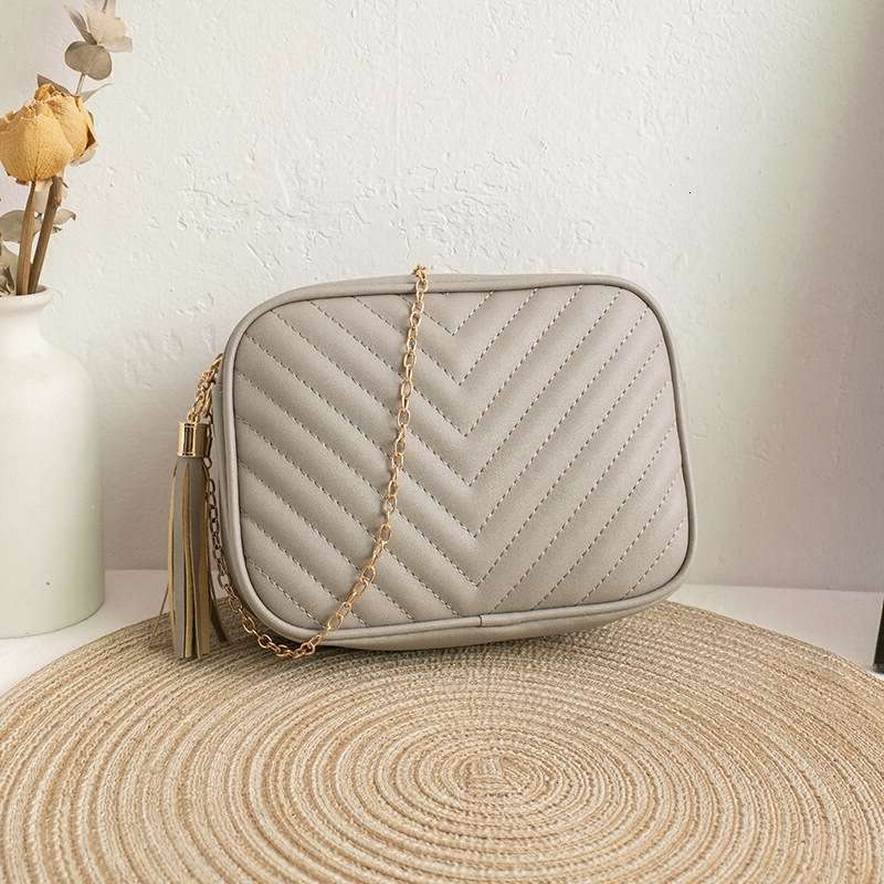 News News Foreign trade cross-border women's bag wholesale new fashion leisure chain bag shoulder bag crossbody bag women's camera tassel ba