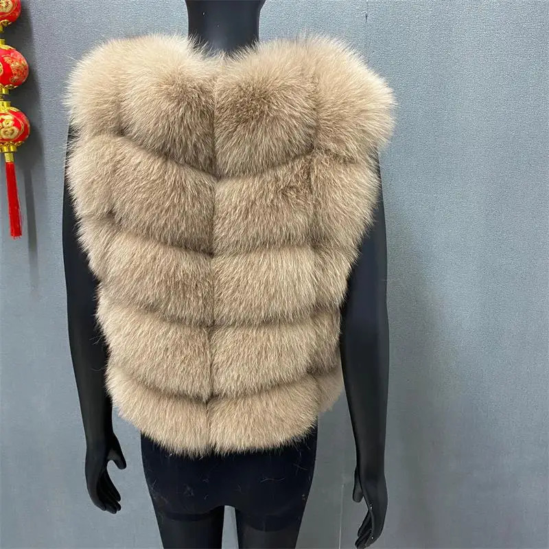 Natural fur vest for women in winter and autumn warm made of natural 240828