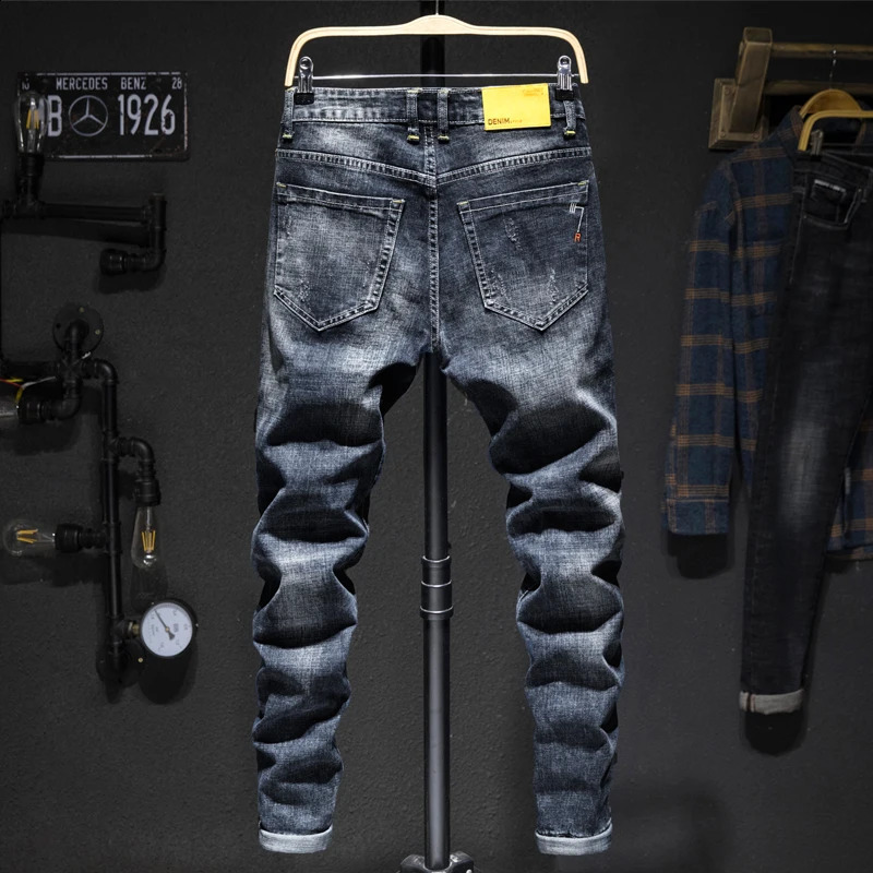 Frayed Stretch Jeans Mens Ripped Korean Fashion Slim Casual Elastic Holey Vintage Small Feet Denim Trousers 240826Z