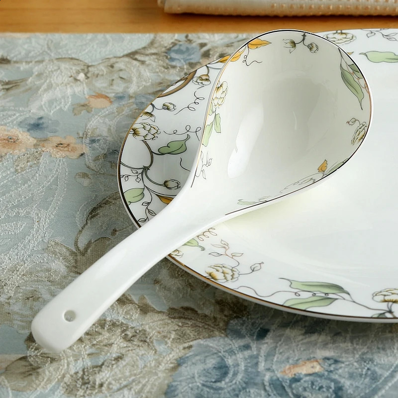 Green leaf painting natural bone china cooking soup ladle chinese ceramic soup spoon for kitchens serving tools for buffet 240828