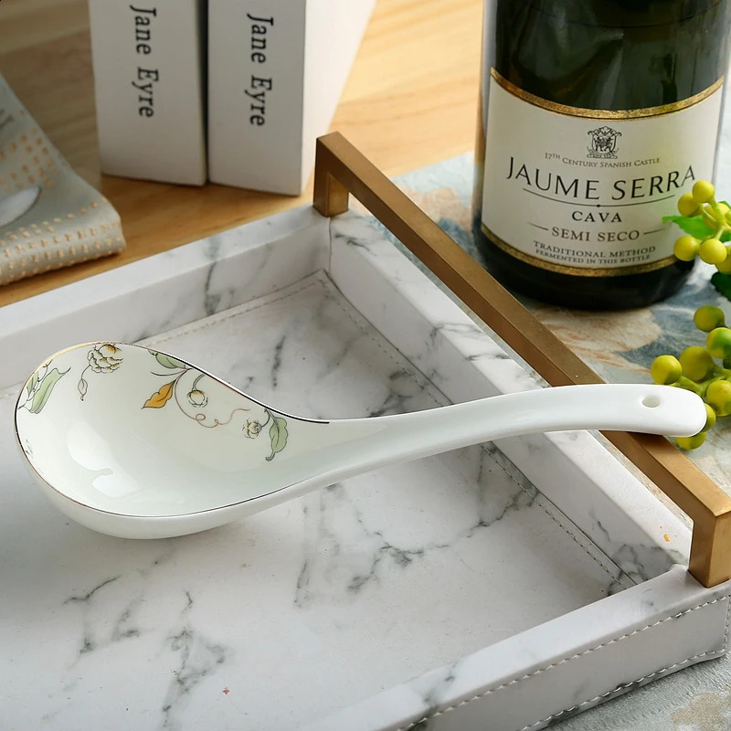 Green leaf painting natural bone china cooking soup ladle chinese ceramic soup spoon for kitchens serving tools for buffet 240828