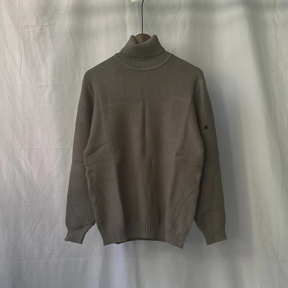 High quality turtle neck sweater mens sleeve cross embroidered knitted sweater mens badge puller mens 240829