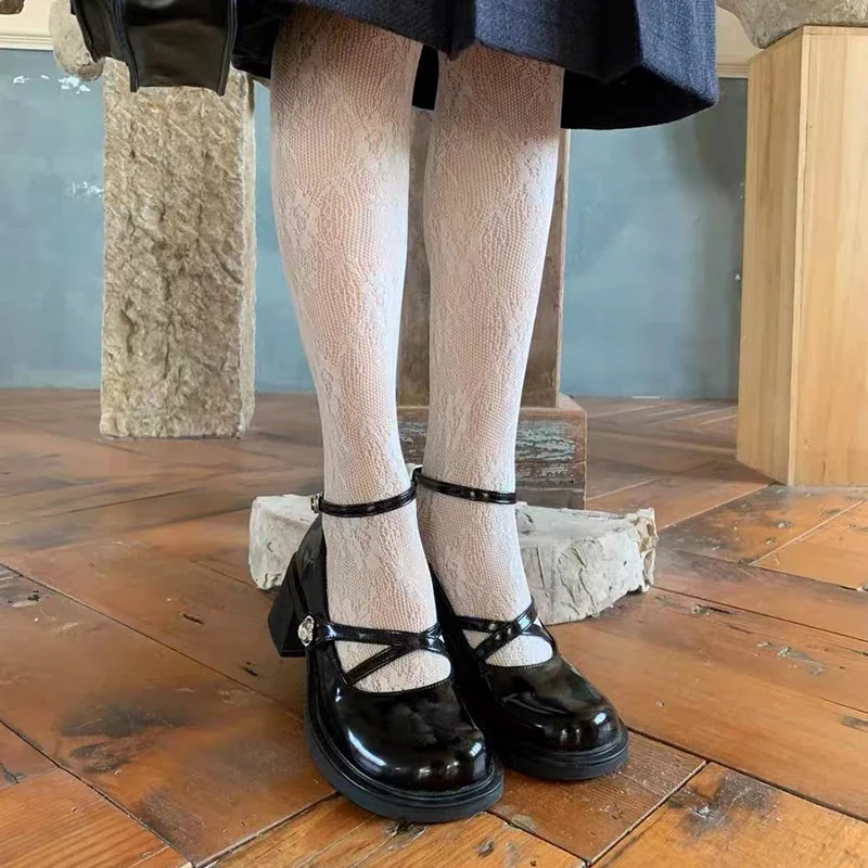 2025 new Fashion Cross Strap Thick Heels Pumps Women New Black Brown High Heel Woman Round Toe College Style 37e2