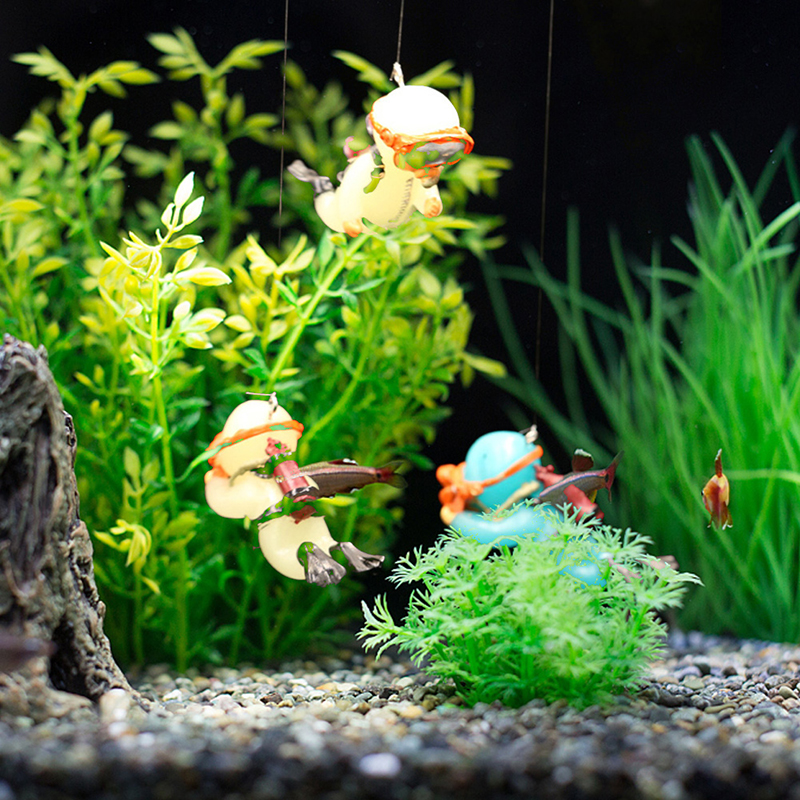 Resin Luminous Ornaments Floating Diver Simulated Underwater World Aquarium Fish Tank Landscaping Decorations Toys Accessories
