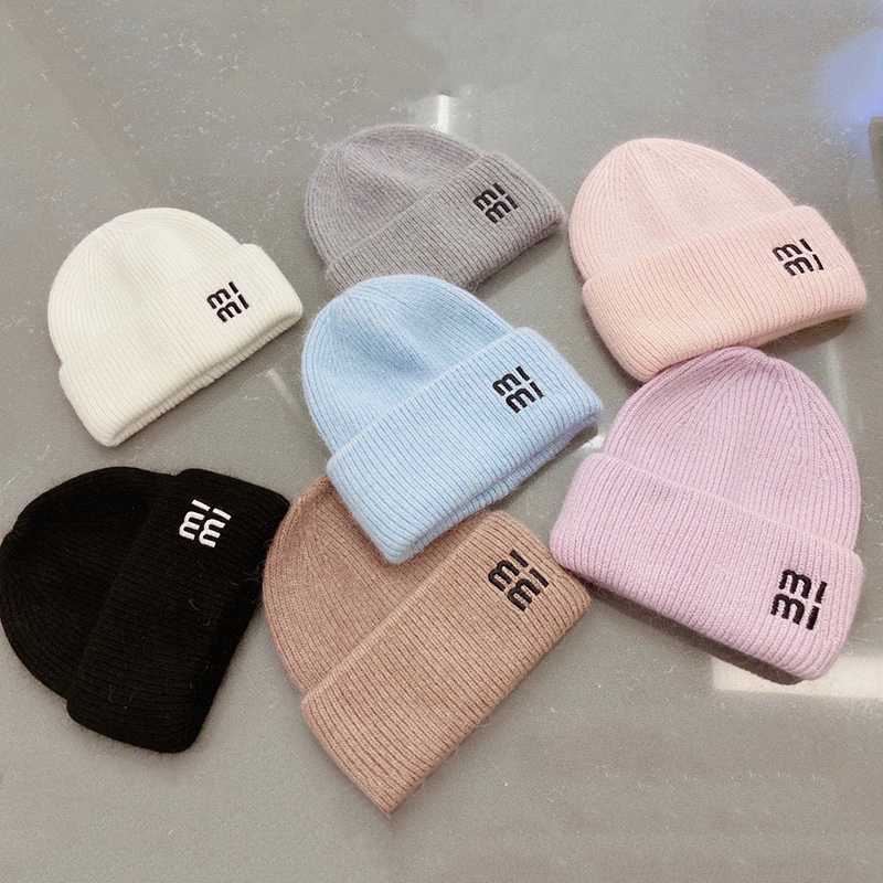 Desingers Beanie Warm Knitted Cap Winter Ear Protection Casual Temperament Cold Cap Ski Caps Multi-color High-quality Beanie Hats Couple Headwear