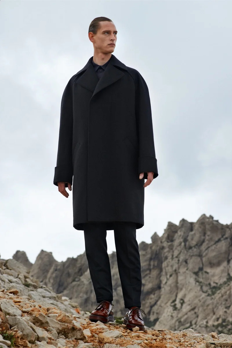 Mens long sleeved wool coat high-end customization European and American loose casual wool coat 240829