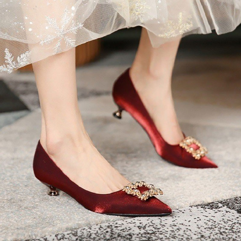 New Women's Wedding Shoes Silk Pumps Pointed Toe Boat Shoes Square Rhinestone Low Heels Dress Shoes Velvet Zapatos mujer 1024N