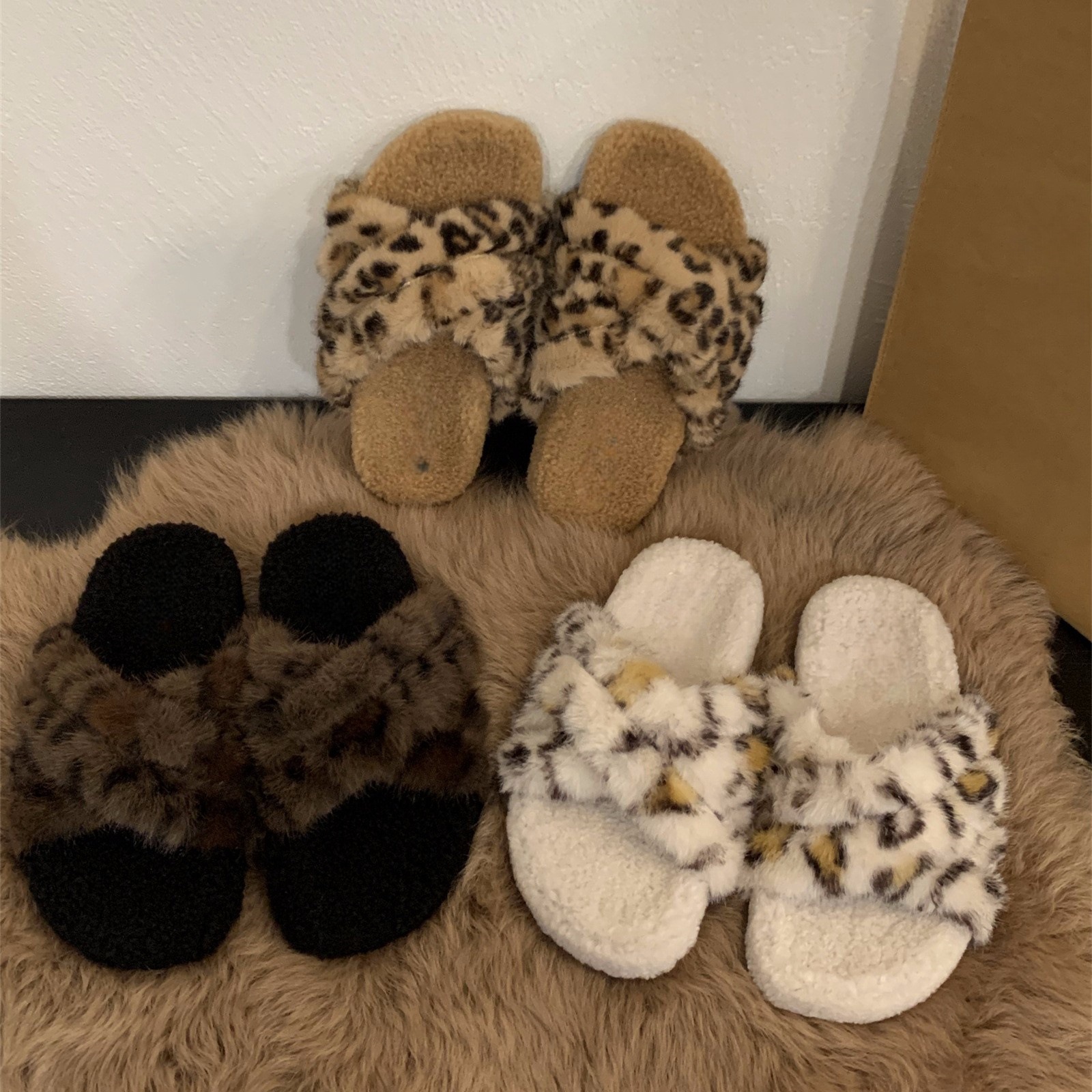 Cozy Leopard Print Slippers for Women - 2024 Winter Collection