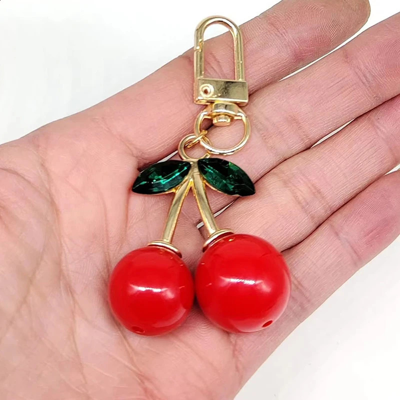 Trendy Alloy Cherry Keychain Charm Accessory Womens Bag Car Pendant Adornment Individualized Decoration For Women 240829