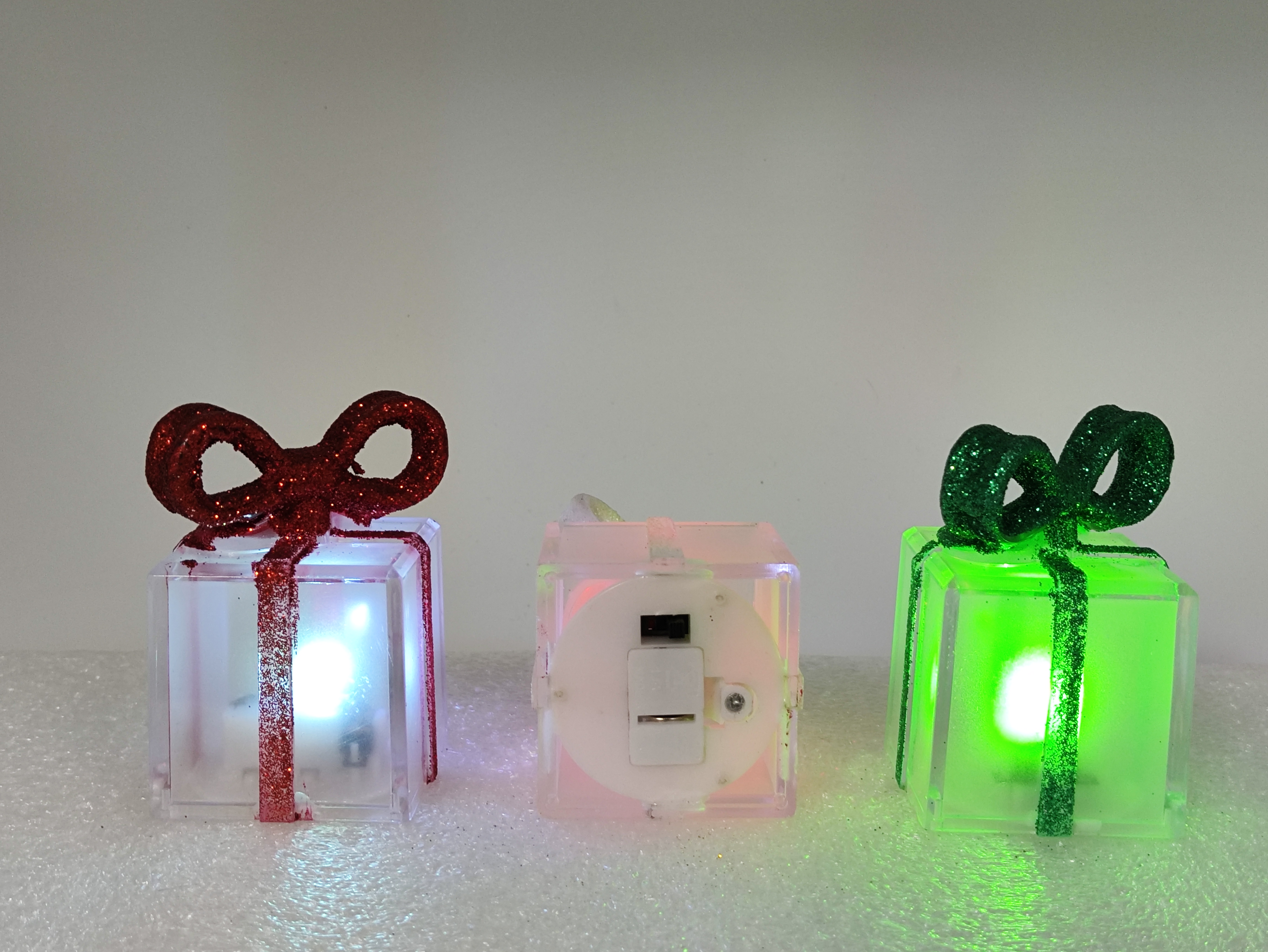 Christmas gift box for children LED lights new small ornaments
