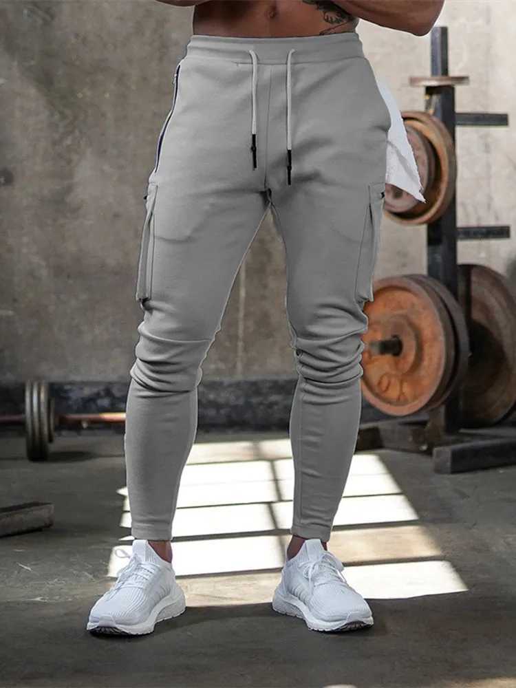 European and American sports cargo pants mens camouflage fitness sports pants running training pants mens fashion zipper Trousers W240829