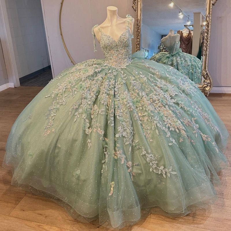 Sage Green Sweetheart Quinceanera 2024 Spaghetti Strap Applique Lace Beads Tull Ball Gown Sweep Train Bow Prom Dress vestidos de 15