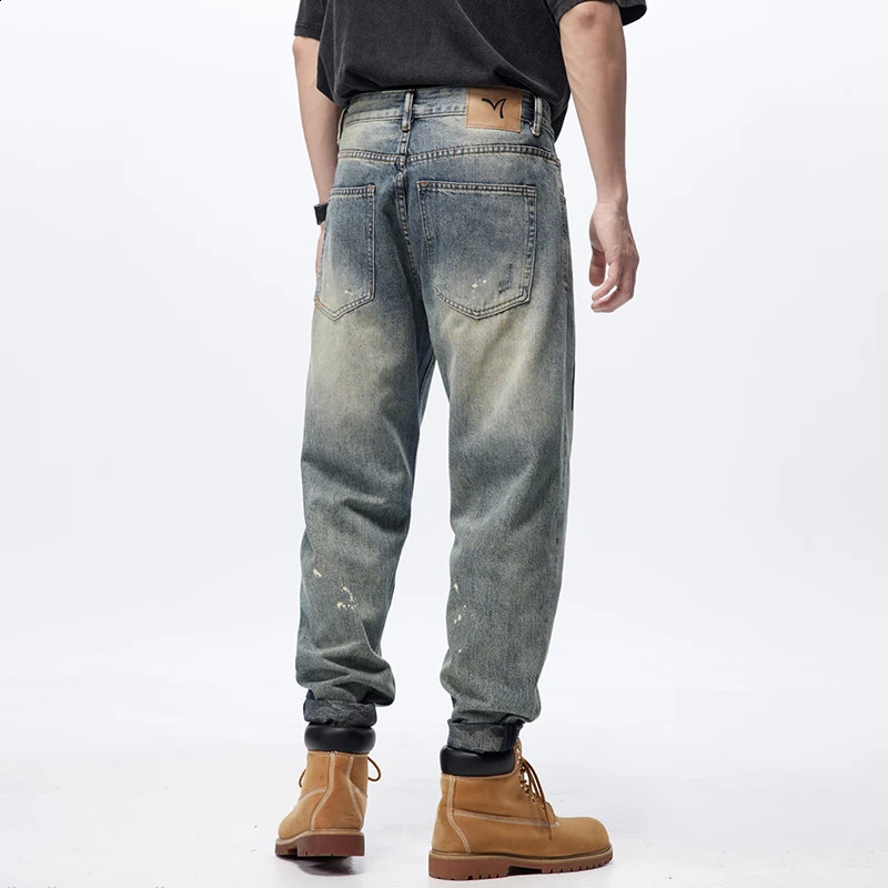 Vintage heavy-duty personalized letter printing washed mens jeans loose small straight American high street pants mens models 240829