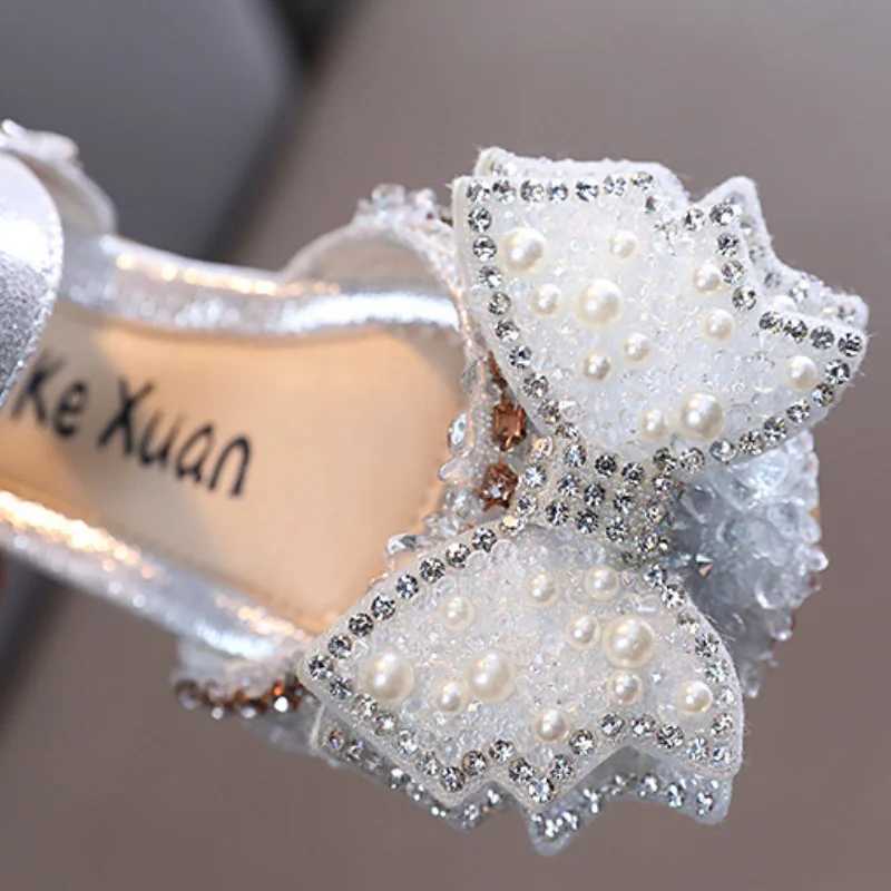 Baby Girl Leather Shoes Childrens School Apartment Childrens Flash Shoes Wedding Birthday Party Bow Rhinestone Princess Sweet W240829