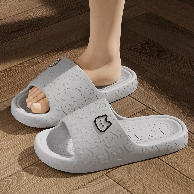 Summer 2024 Women Men Slippers Indoor Bathroom Thick Platform Non-Slip Home Cartoon Cat Flip ps Beach Sandals Ladies Shoes d124