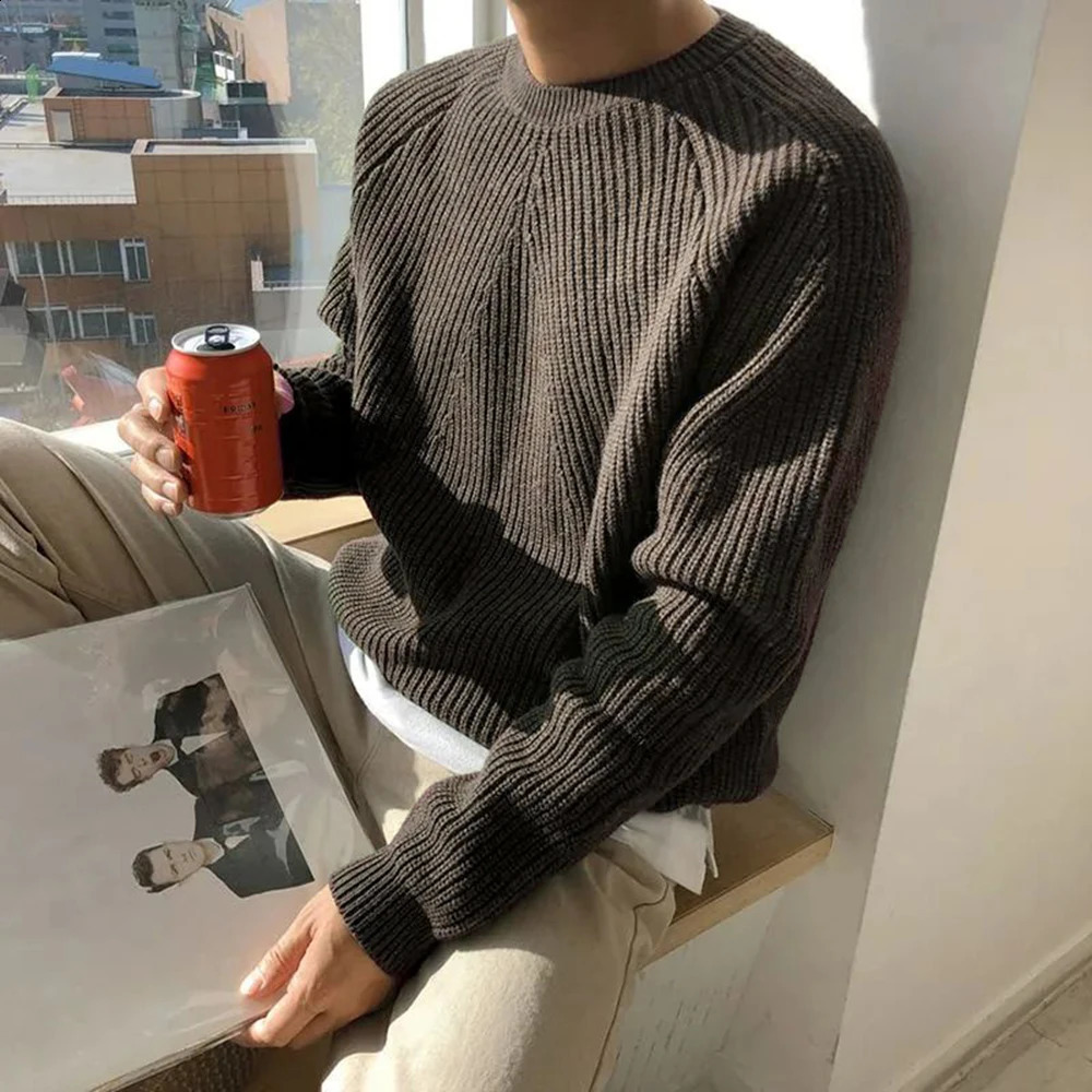 Mens autumn and winter Korean loose round neck knitted sweater gender neutral casual solid color simple sweater neutral 240829
