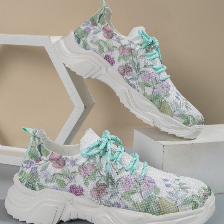 Casual wer trainers for women 2024 new style fashion flat bottom single large size upturned lace-up casual shoes
