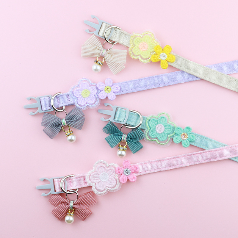 Pet Cat Collars INS Princess Style Lace Embroidery Bow Cat Collar with Cute Flower Decoration for Cats and Puppies Pet Products