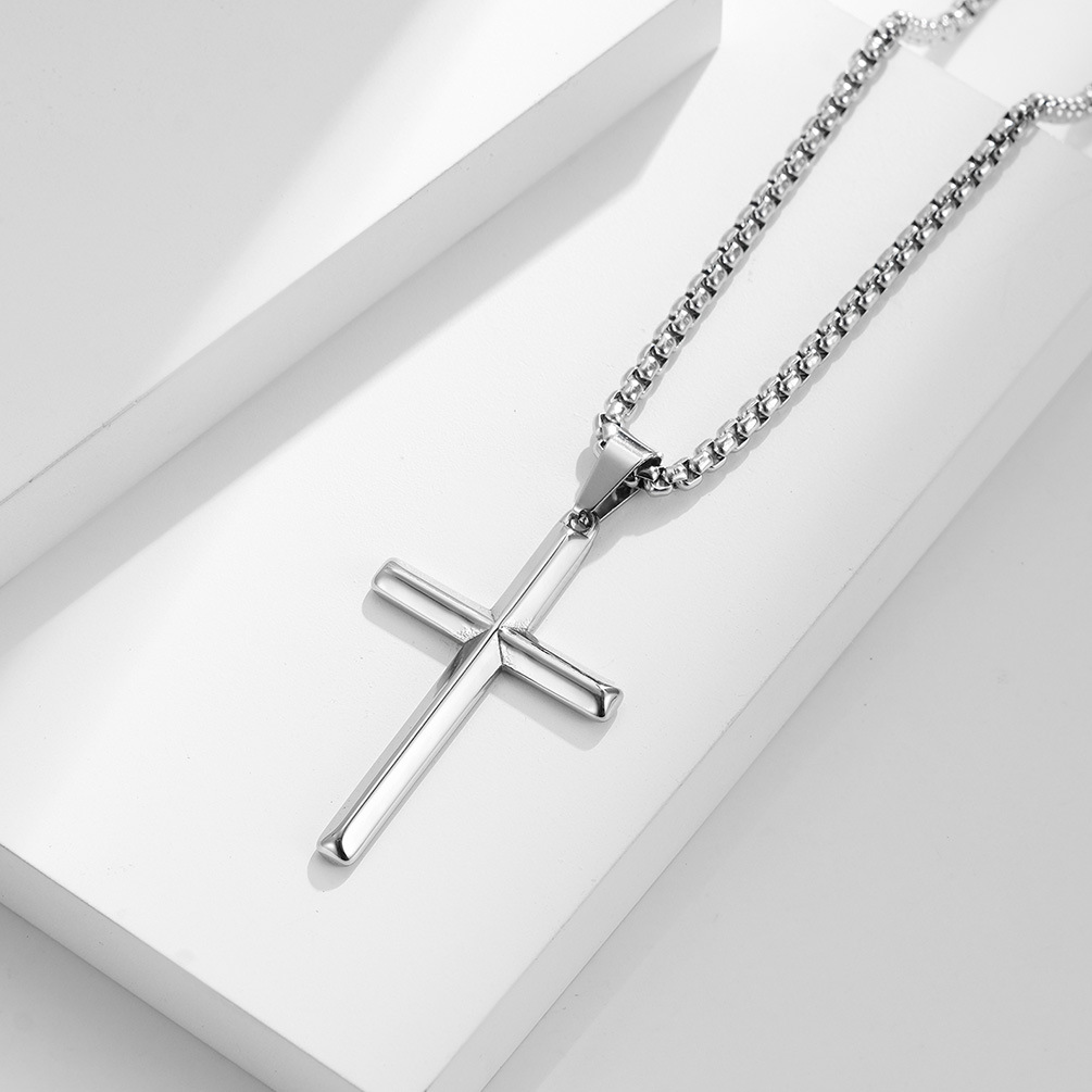Retro Stainless Steel Shiny Cross Pendant Necklace 18K Gold Plated No Fade Jewelry