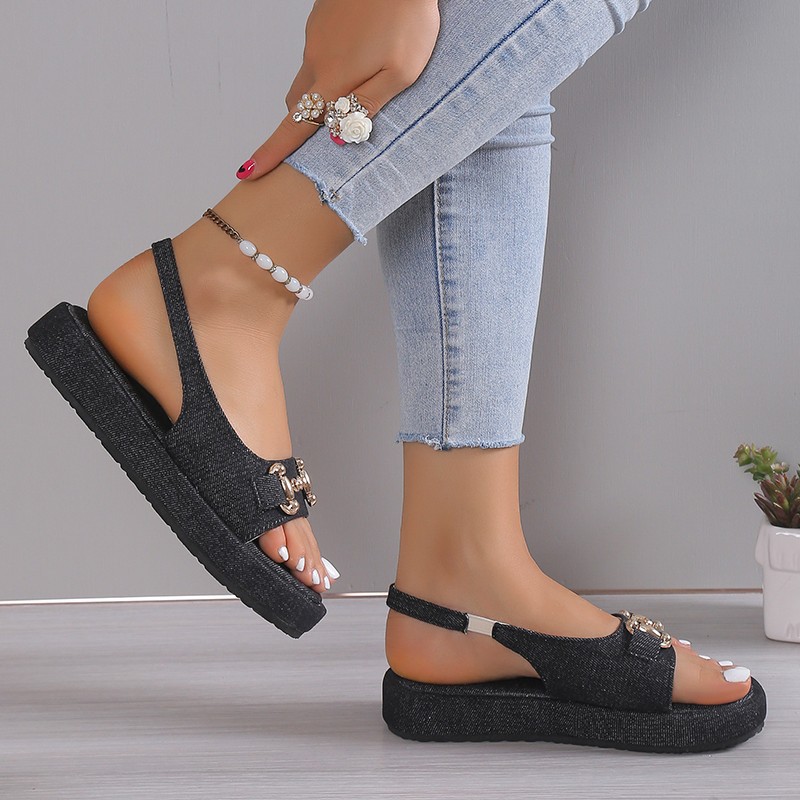 Shoes for Women Summer Fashion 2024 Women's Shoes Thick Sole Slippers Chain Casual Outdoor Fashion Sandals Platform Shoes 36-43