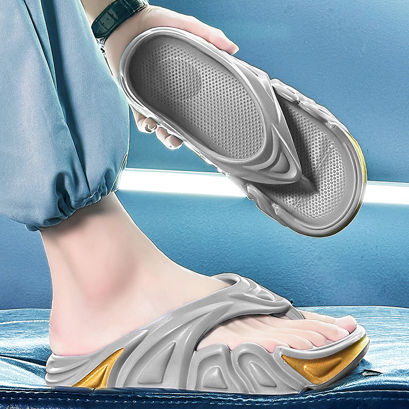 Fashion Men Slippers Flip Flops Outdoor Indoor Men Beach Sandals Non-slip Soft Sole Comfortable Home Men Slippers Flip Flops