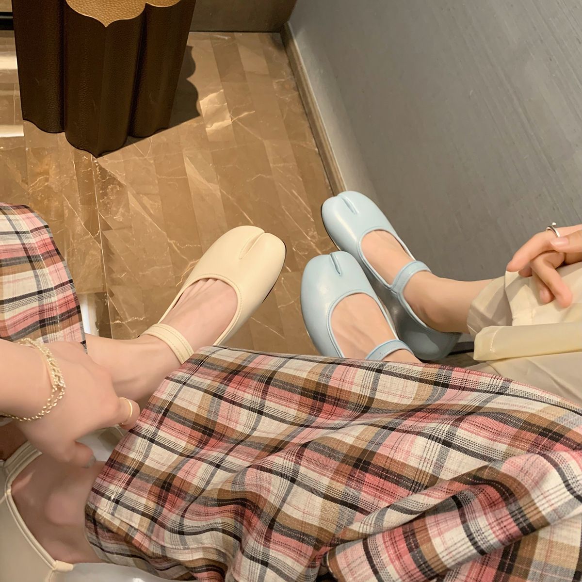 luxury designer split toe med-high heels shoes woman mules leather moccasins Japanese style round heel tabi ninja pumps women