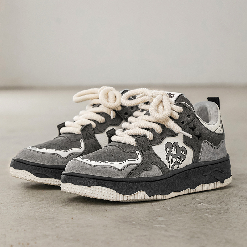 Women Sneakers Fahsion Design Flame Mixed Color Femme Sports Leisure Versatile Fashion Retro Trend Shoes Gray Tenis