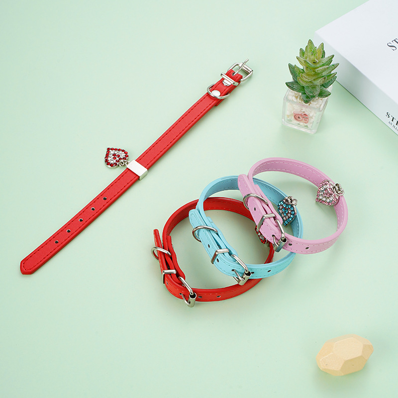 Leather Pet Collar Adjustable Dog Collar with Rhinestone Heart Charm Strong Durable Metal Buckle Dog Collar for Small Medium Dog