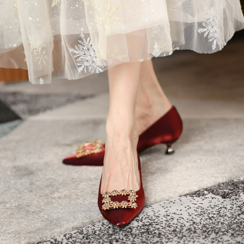 New Women's Wedding Shoes Silk Pumps Pointed Toe Boat Shoes Square Rhinestone Low Heels Dress Shoes Velvet Zapatos mujer 1024N