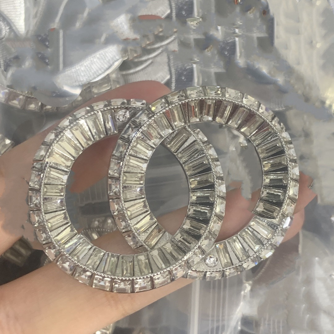 Brooch Women Men Designer Brooch Pins Brooches Gold Plated Sier Copper Inlay Crystal Jewelry Pearl Pin Marry Christmas Gift clothing accessories