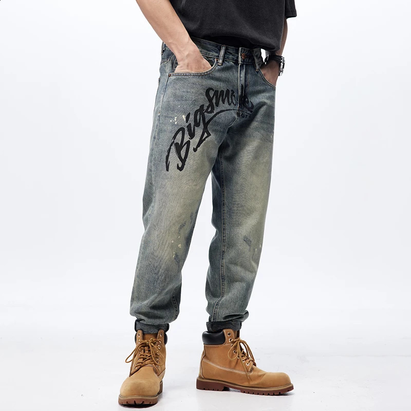 Vintage heavy-duty personalized letter printing washed mens jeans loose small straight American high street pants mens models 240829