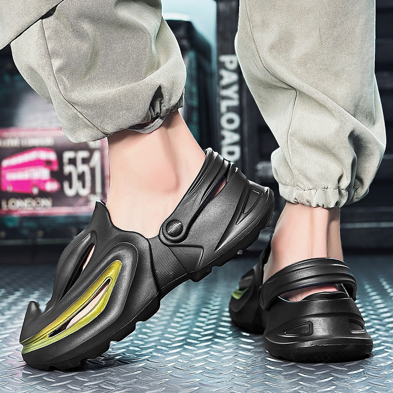 Fashion New Men Sandals Slippers Outdoor Beach Comfortable Soft Clogs Design Mens Beach Sandals Mens Casual Shoes Garden Shoes