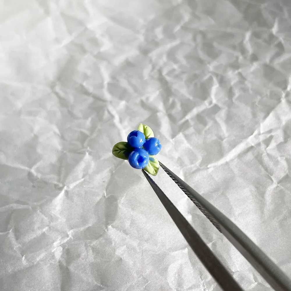Creative Cute Blueberry Knickknack Kawaii A Cluster Fruit Buds Resin Trinkets Nail gel Polish Adorn Ornaments 404art W240829