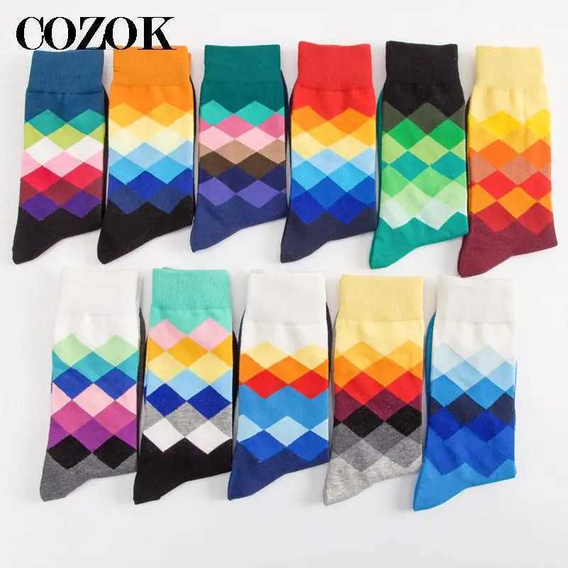 Men's Socks 5 Pairs Male Tide Brand Men Cotton Socks Gradient Color Spring Summer Style Long Wedding Sock Mens Kn High Business Socks Sox Y240830