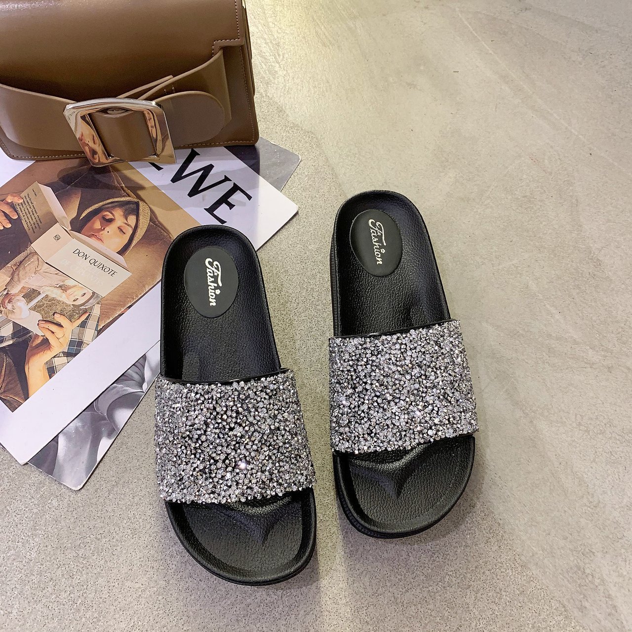 Women's sandals and slippers 2024 summer new style student wear-resistant lightweight thick-soled platform shoes wholesale manufacturers