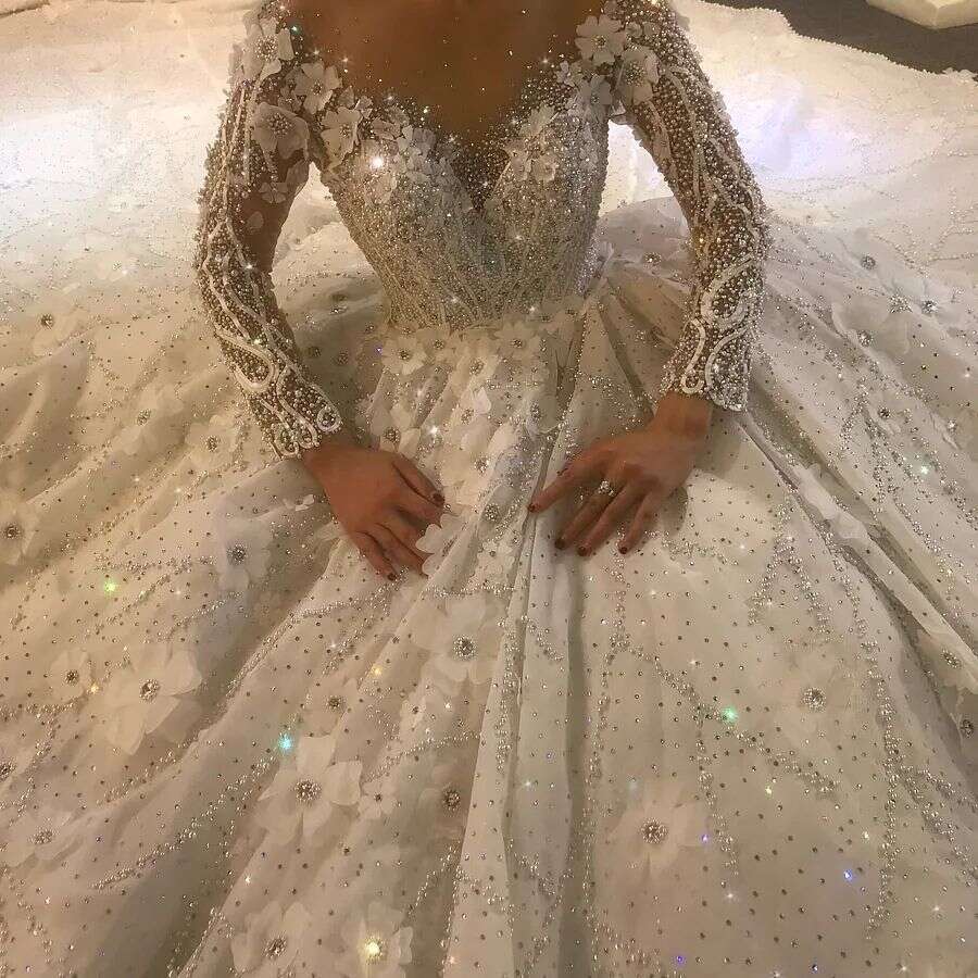 Ball Gown Royal Wedding Dresses Long Sleeved Vestido Novia Beads Sequined 3Dwer Elegant Robe De Mariee