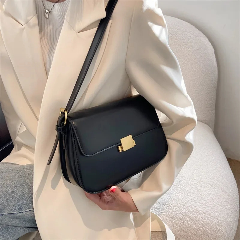 Mini Brown Handbag Underarm Shoulder Cross Bag Womens Handbag Fashion Small Square Bag 240830