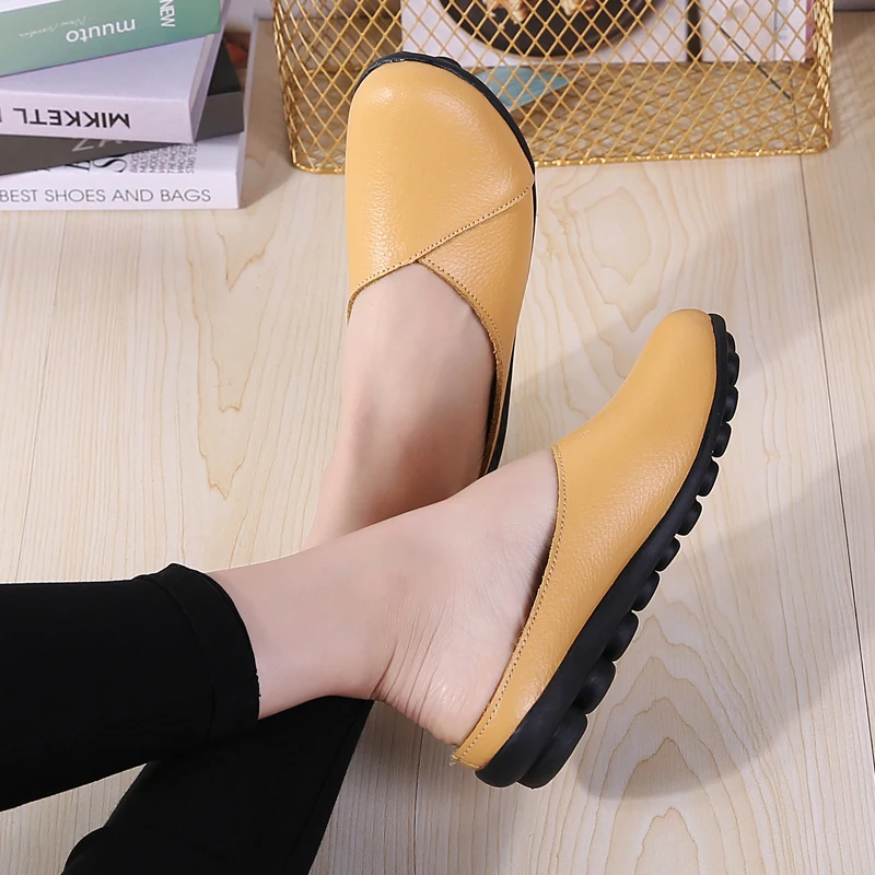YAERNI Plus Size Flat Shoes Fashion Mules Womens Leather Split Slip On Flip Flops Women's Slippers Shoe SlidesE1302