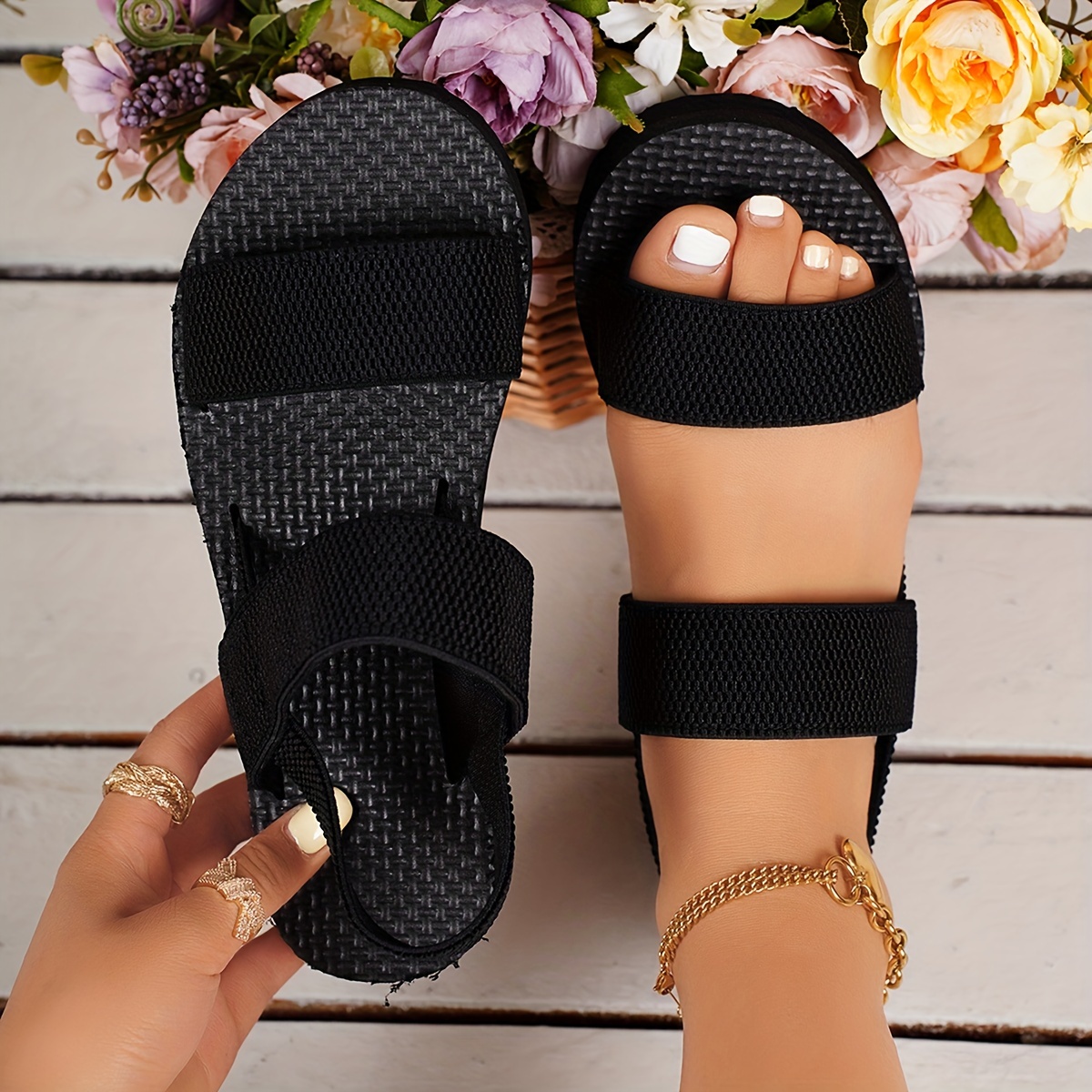 Chic Solid Color Flat Sandals for Women - Lightweight, Breathable, Open Toe Design, Adjustable Ankle Strap, Perfect for Casual Summer Outings, Beach, 