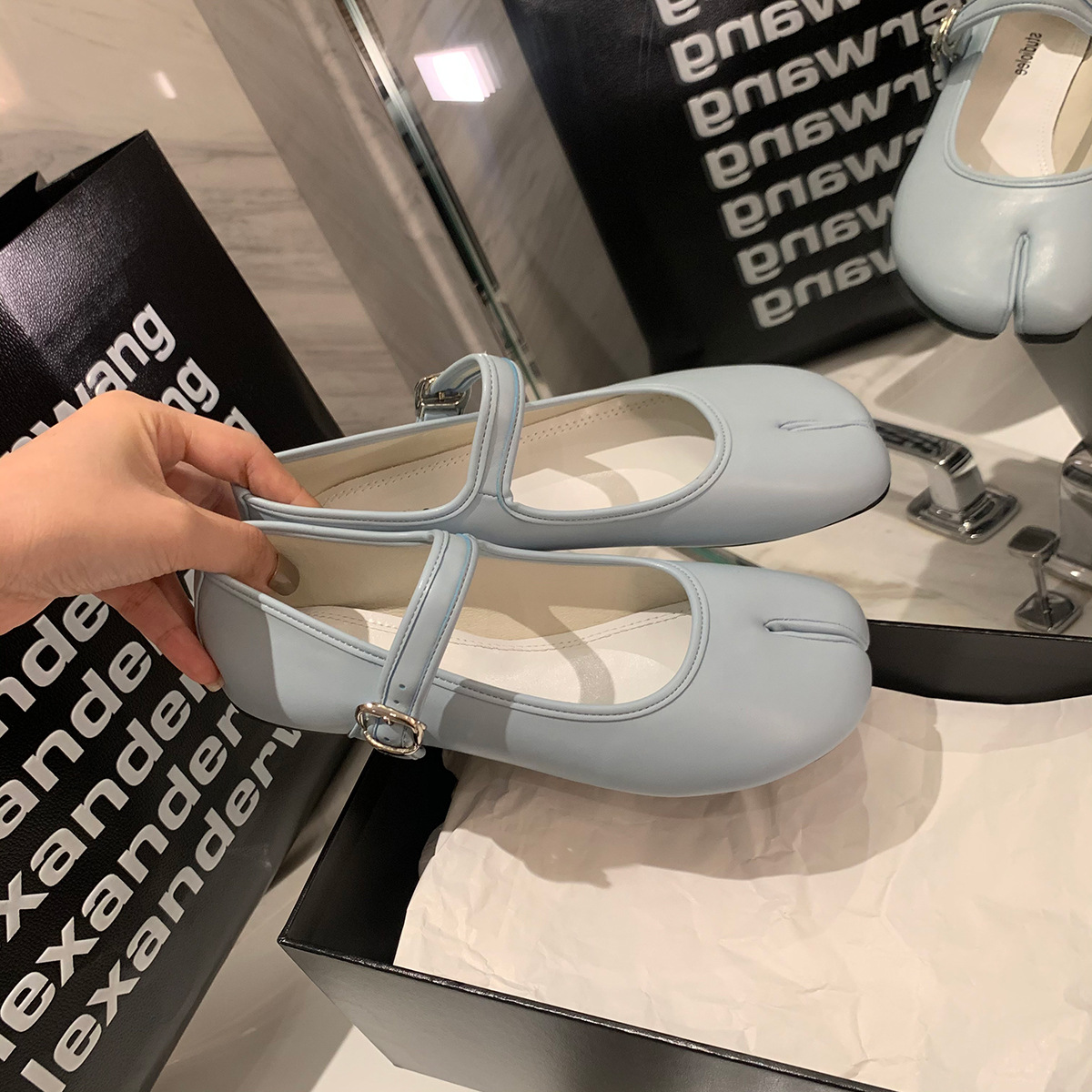 luxury designer split toe med-high heels shoes woman mules leather moccasins Japanese style round heel tabi ninja pumps women