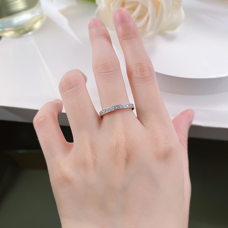 Sterg Sier Moissanite Wedding Ring for Women - Elegant Simple Design, Full Round Brilliant Cut, Bridal Party Gift