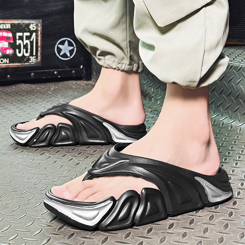 Fashion Men Slippers Flip Flops Outdoor Indoor Men Beach Sandals Non-slip Soft Sole Comfortable Home Men Slippers Flip Flops