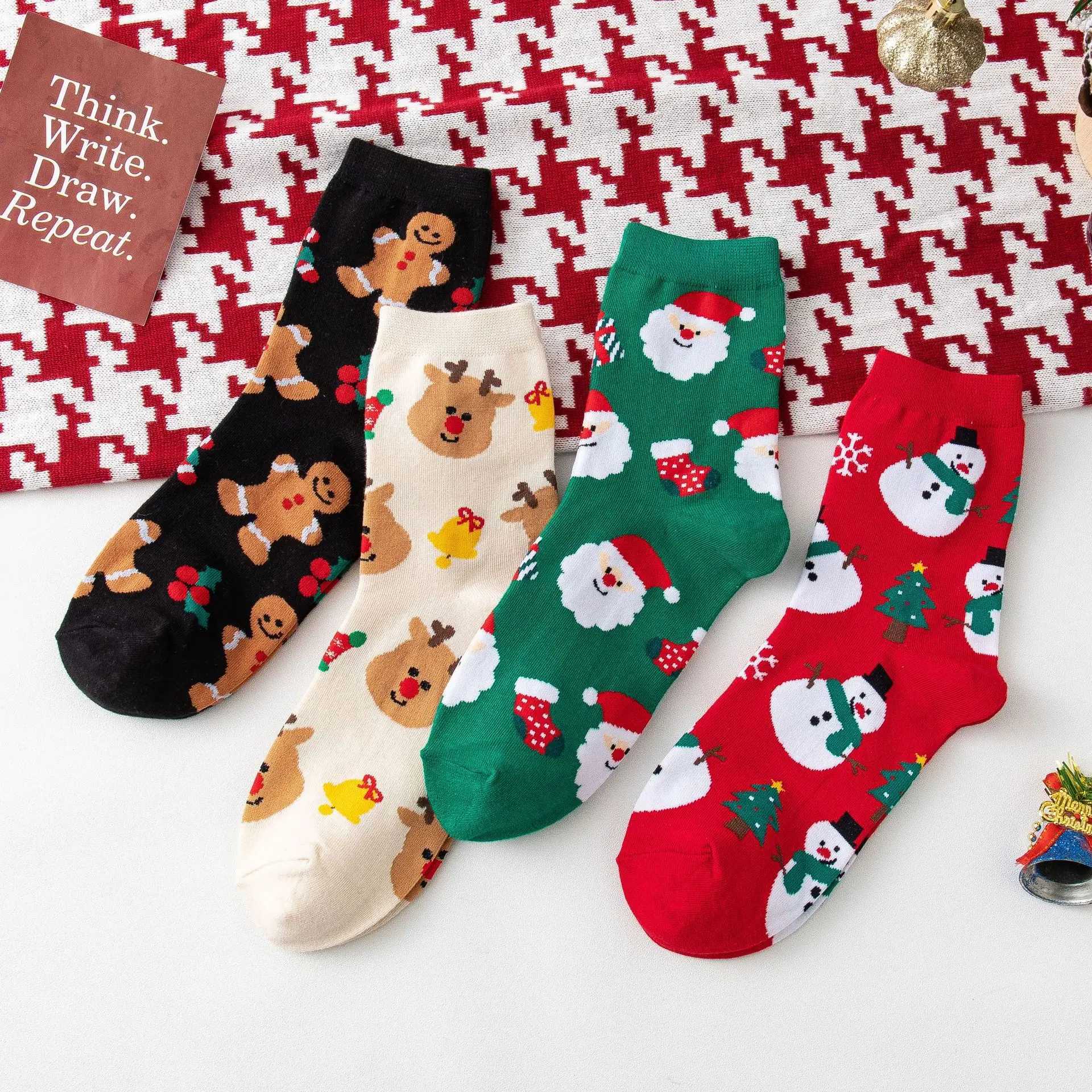 Men's Socks 4 pairs of Christmas socks for men and women cute cartoon ins trendy long socks Y240830VB5W